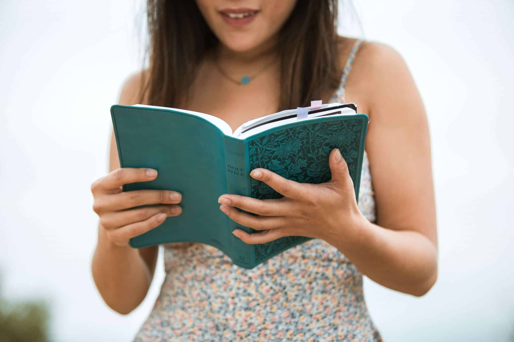 The 5 Best Pocket Bibles For Everyday Life Free Pocket Bibles