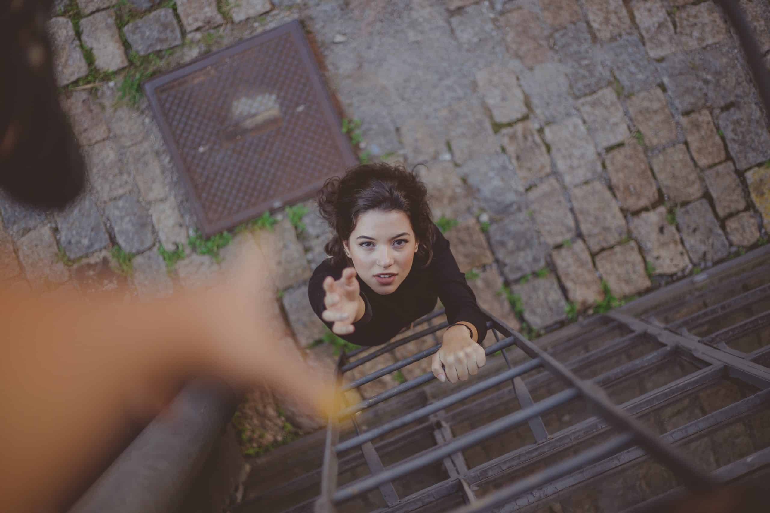 30 Encouraging Bible Verses About Never Giving Up